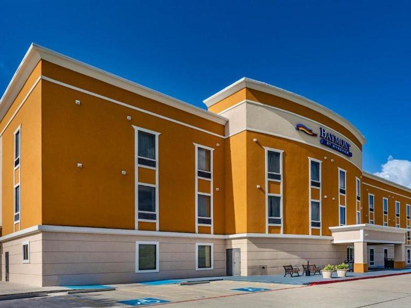 Baymont By Wyndham Victoria Hotel Exterior photo