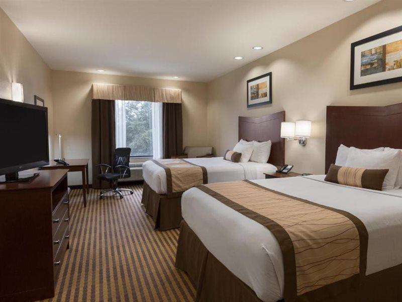 Baymont By Wyndham Victoria Hotel Exterior photo