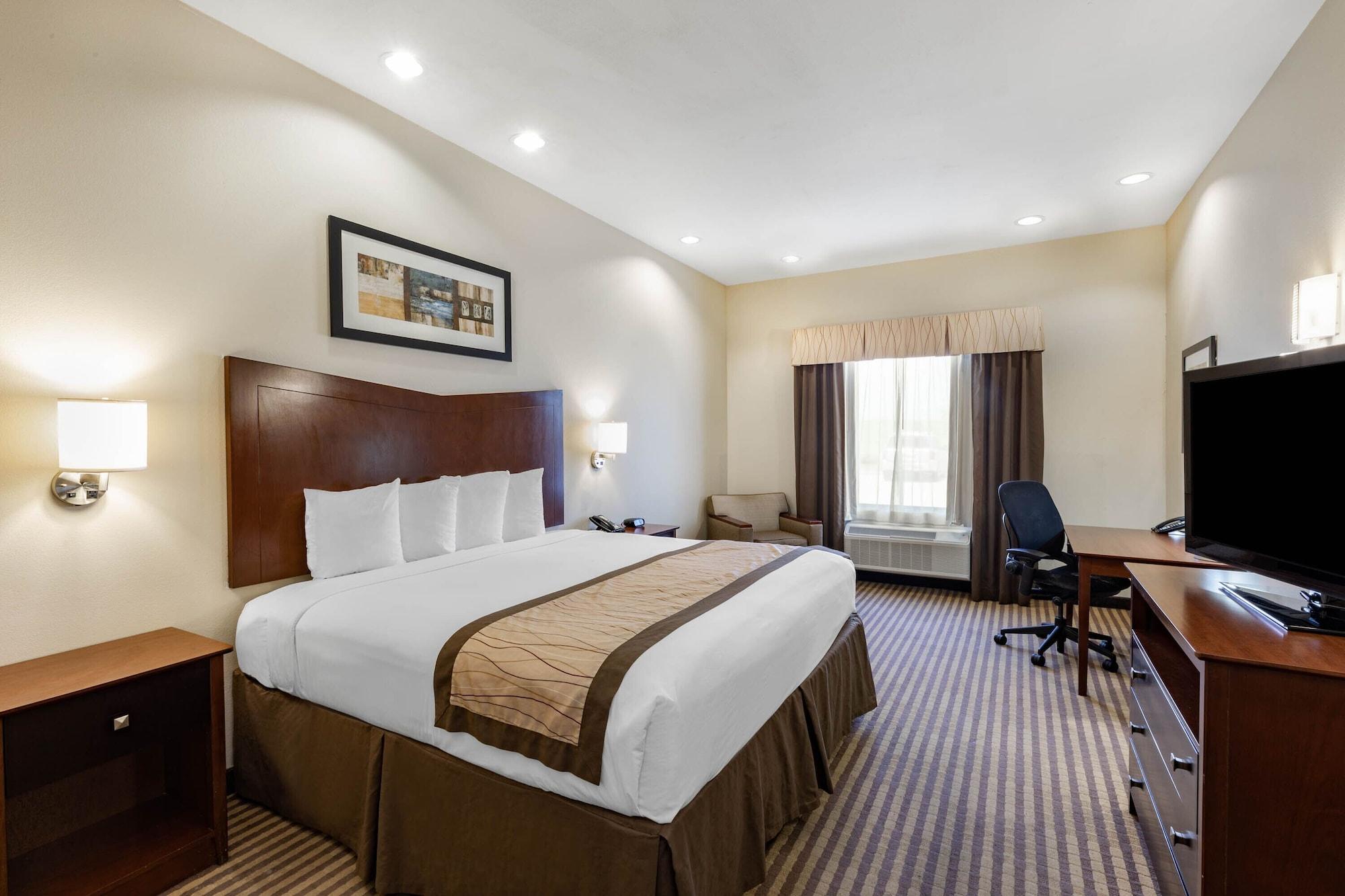 Baymont By Wyndham Victoria Hotel Exterior photo